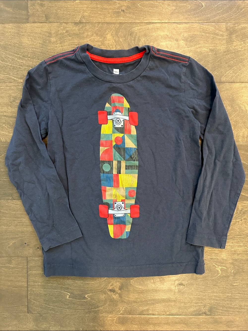 Tea Collection Skateboard Tee, Size 6.
